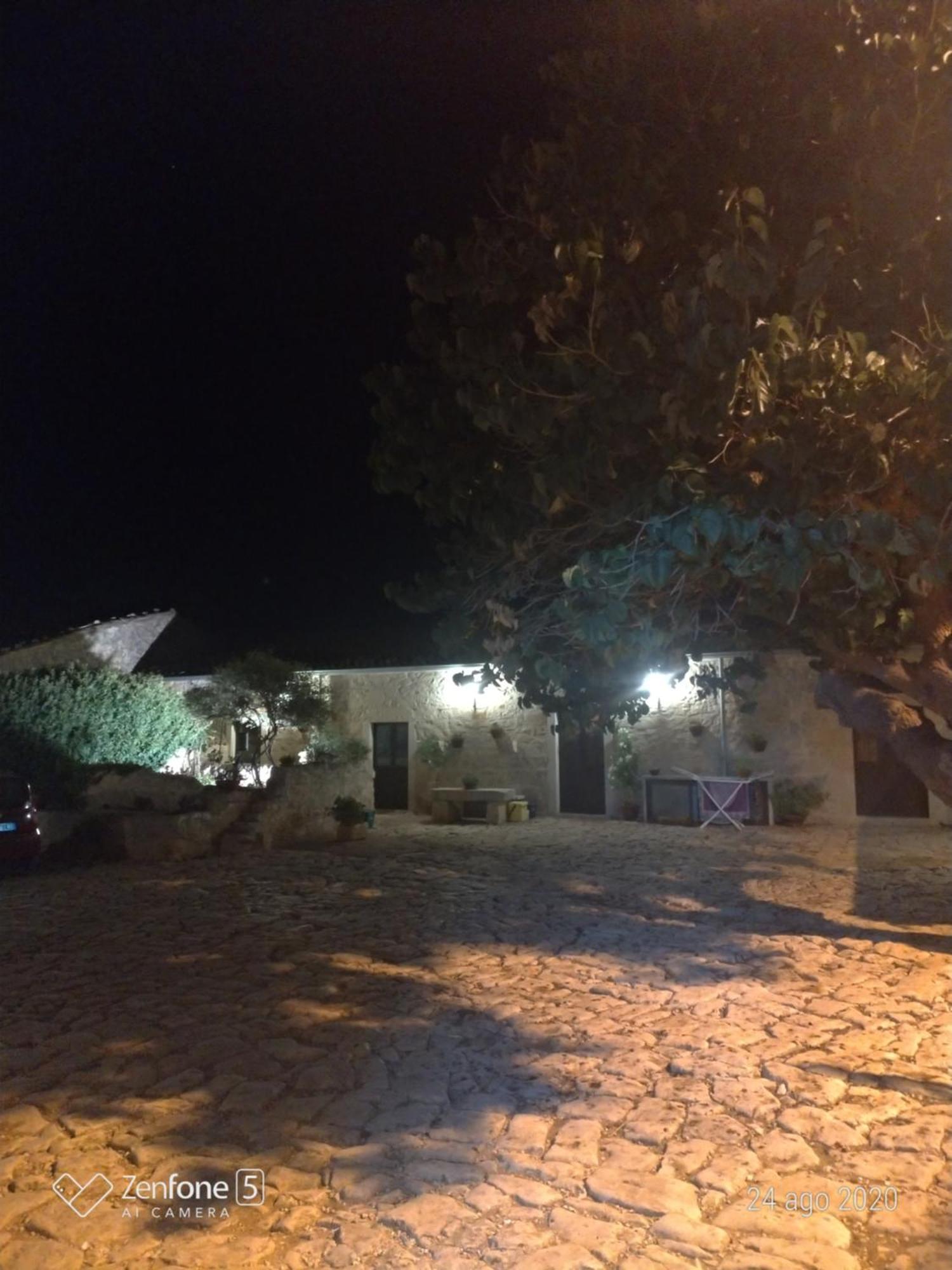 I Dammusi Villa ซานตาโกรเชกาเมรีนา ภายนอก รูปภาพ