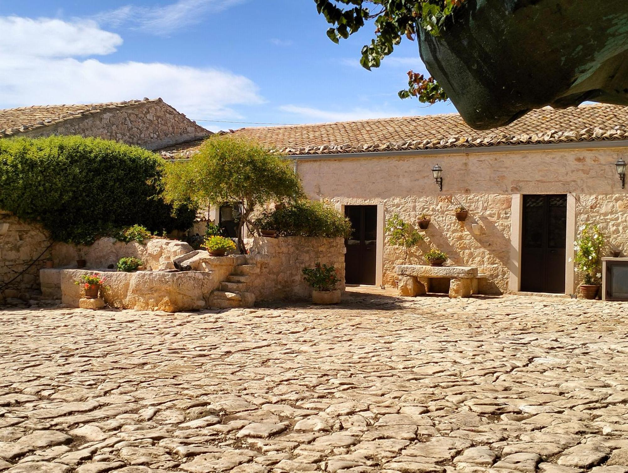 I Dammusi Villa ซานตาโกรเชกาเมรีนา ภายนอก รูปภาพ